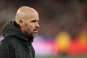 VIDEO: Ten Hag văng tục với cầu thủ MU